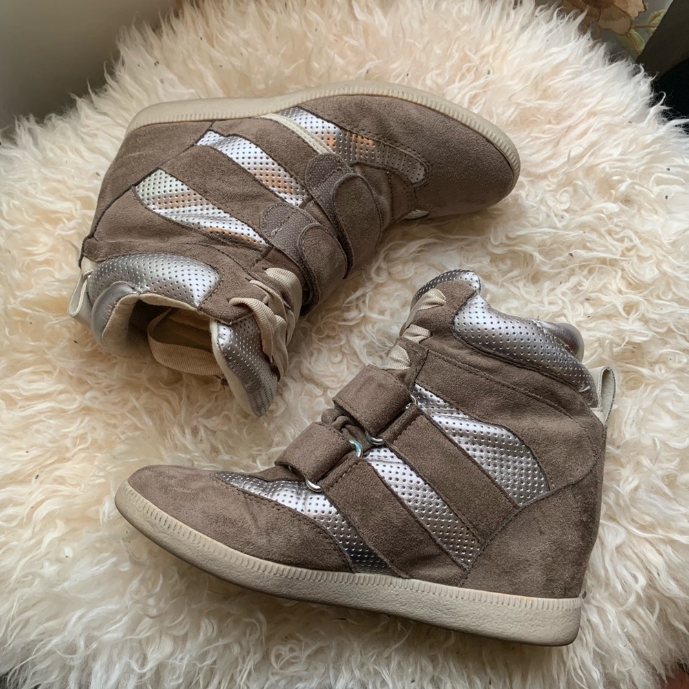 REPORT Sneaker Wedges